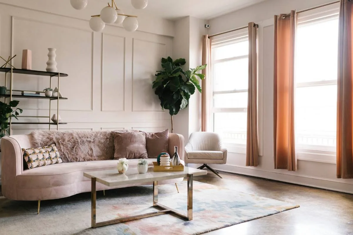 How to Devise Rooms in a Studio Apartment
