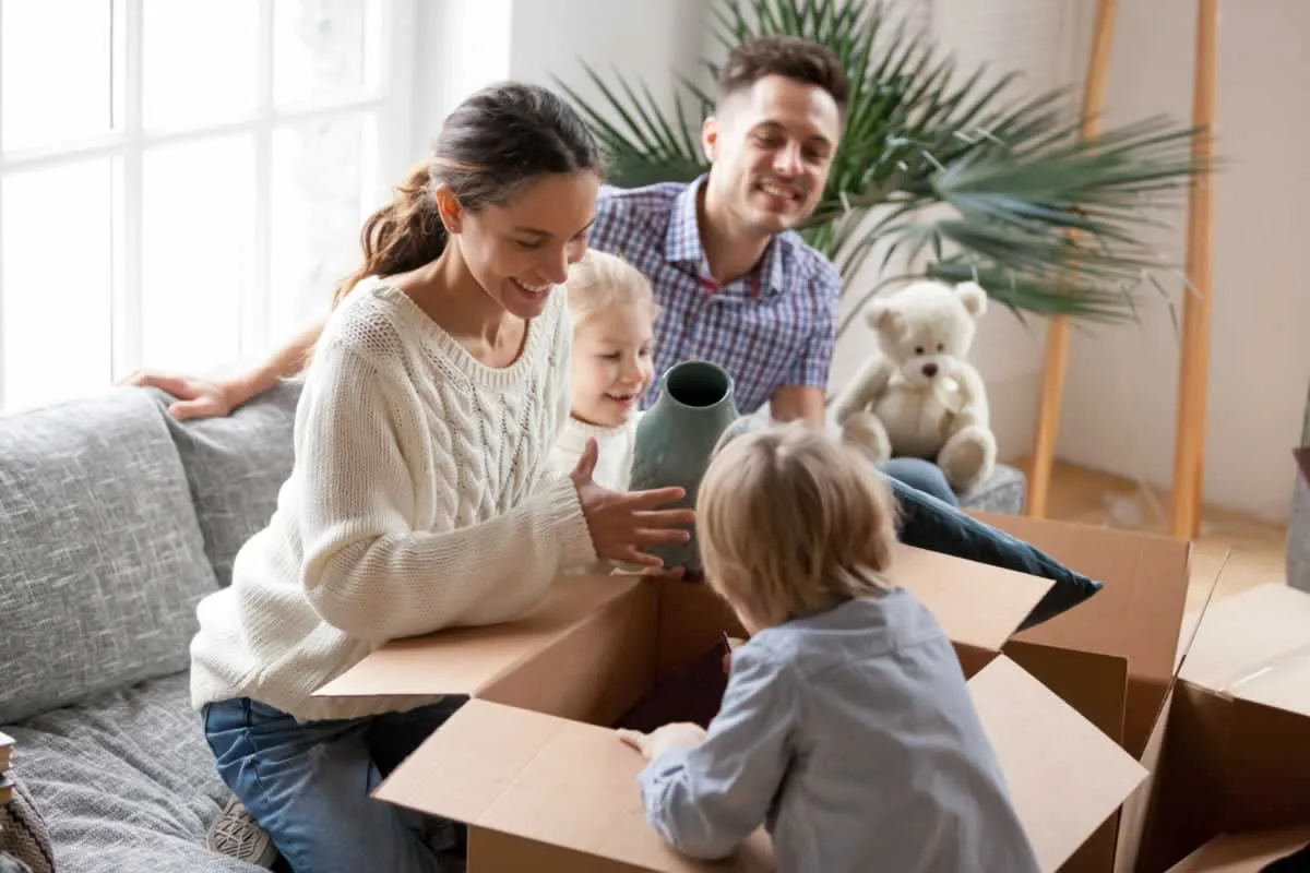 Five Ways to Make Unpacking your Apartment Easier